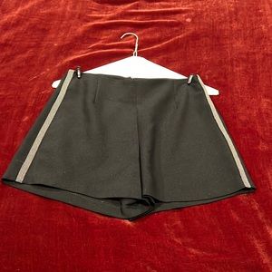 Do+BE tuxedo shorts